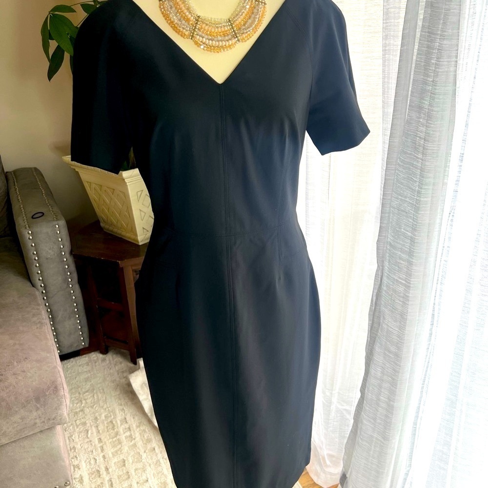 Banana Republic Black V-Neck Sheath Dress Cocktail Midi